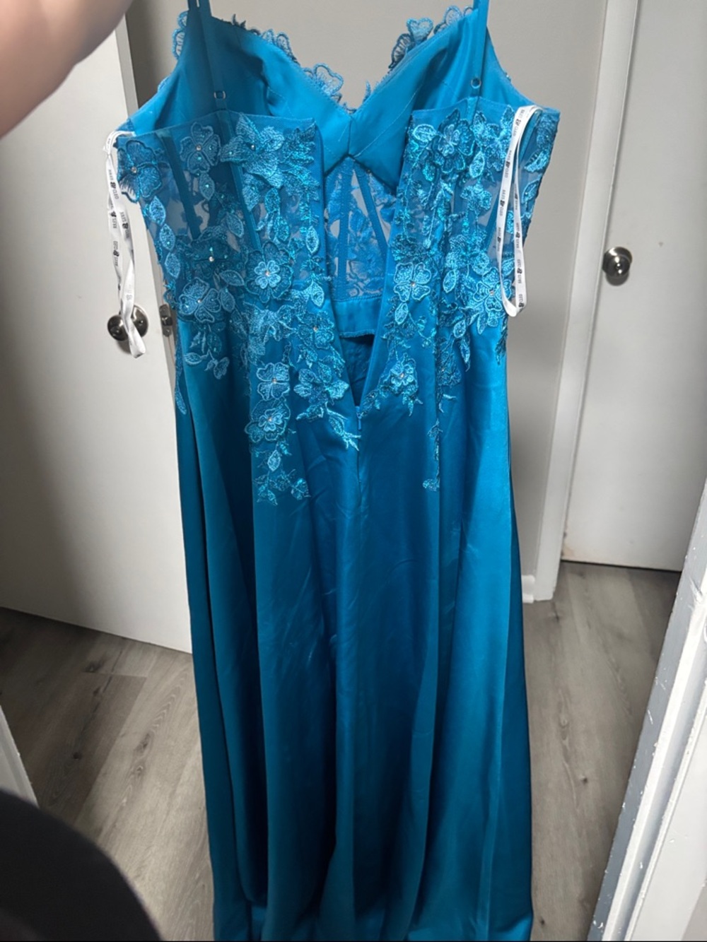 Teal Lace Appliqué Prom Dress with Spaghetti Straps - Picture 3 of 5